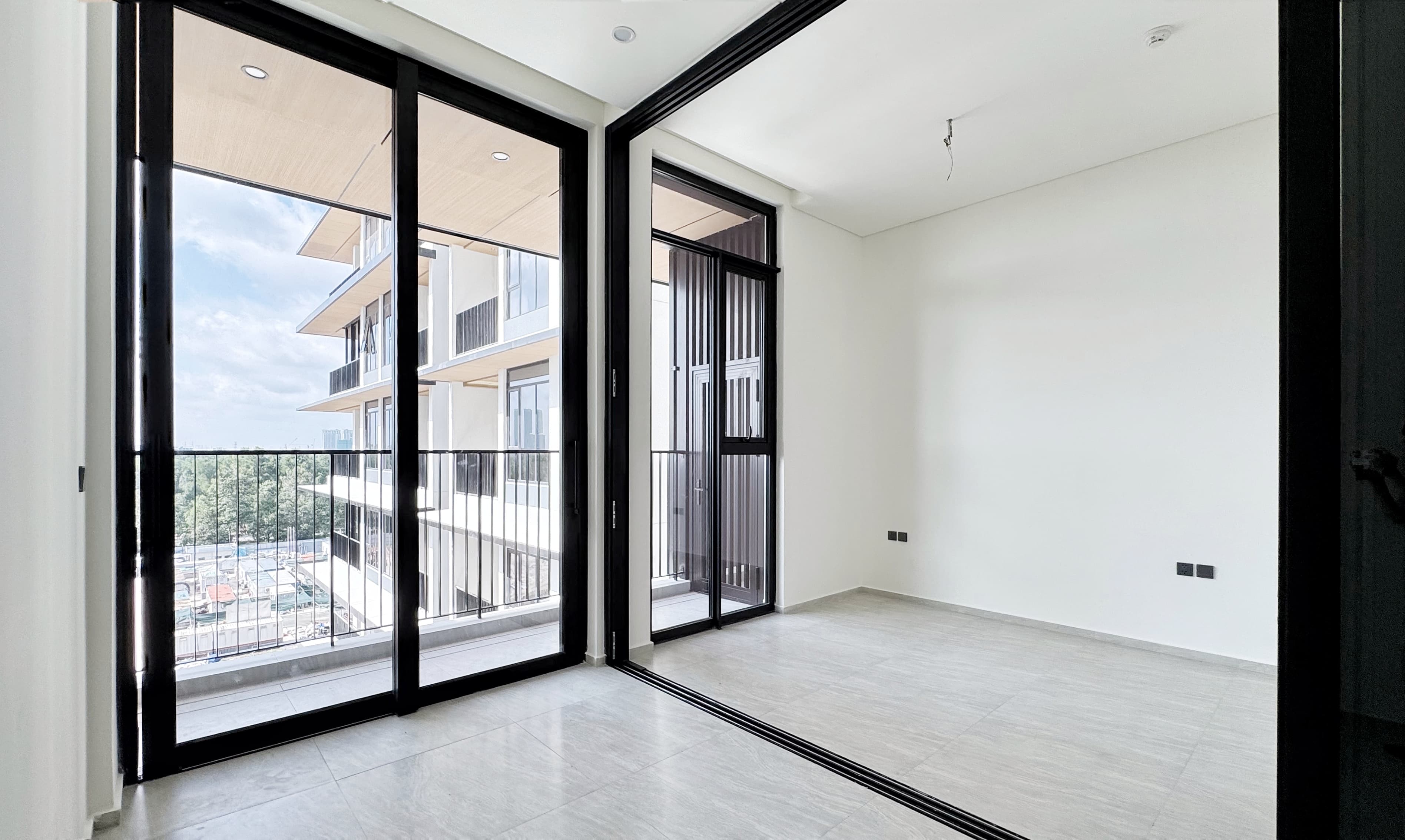 Luxury Studio Apartment for Rent – ​​The TEN